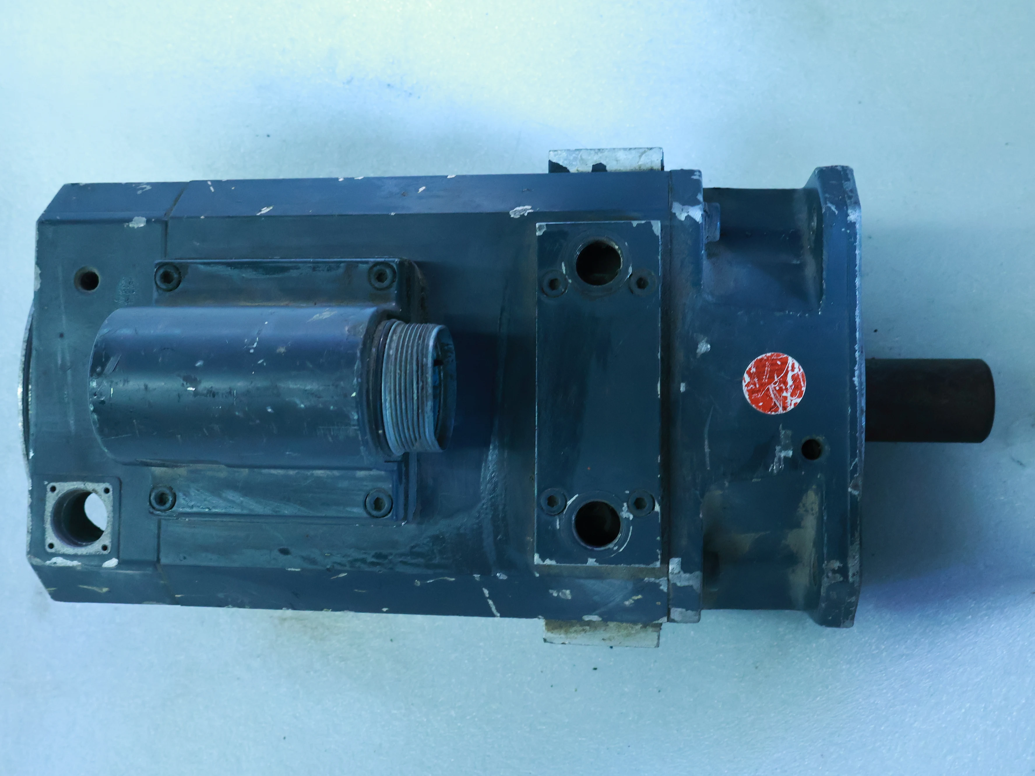 

Б/у 1FT6084-8WH71-4EG1 для серводвигателя SIEMENS 1FT6084-8WH71-4EG1