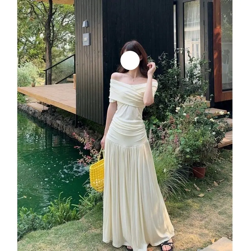 

Korean Style Sweet Soft One Shoulder T-shirt Top Women Summer High Waist Elegant Half Skirt Two Piece Set Fashionable Outfit