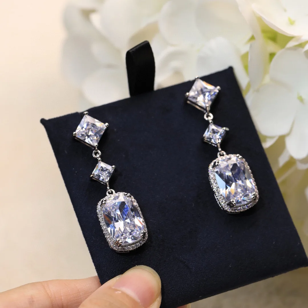 Hot Brand New Pure 925 Sterling Silver Jewelry Snowflake Earrings Luxury Design Wedding Fashion Party Silver Diamond Earrings