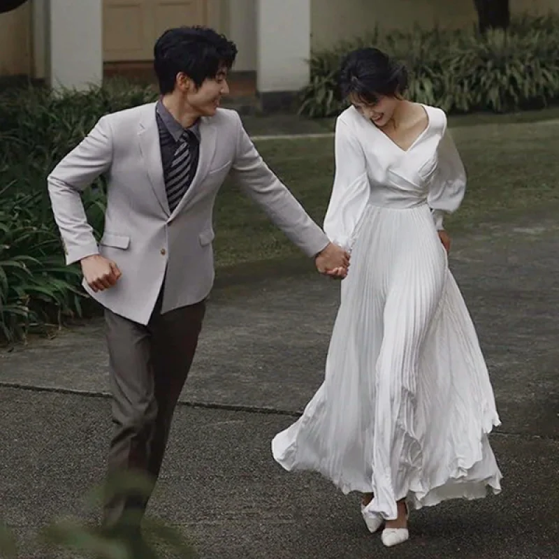 Легкое свадебное платье во французском стиле, элегантное простое атласное уличное платье с длинными рукавами для путешествий, обручальное платье для миниатюрного использования