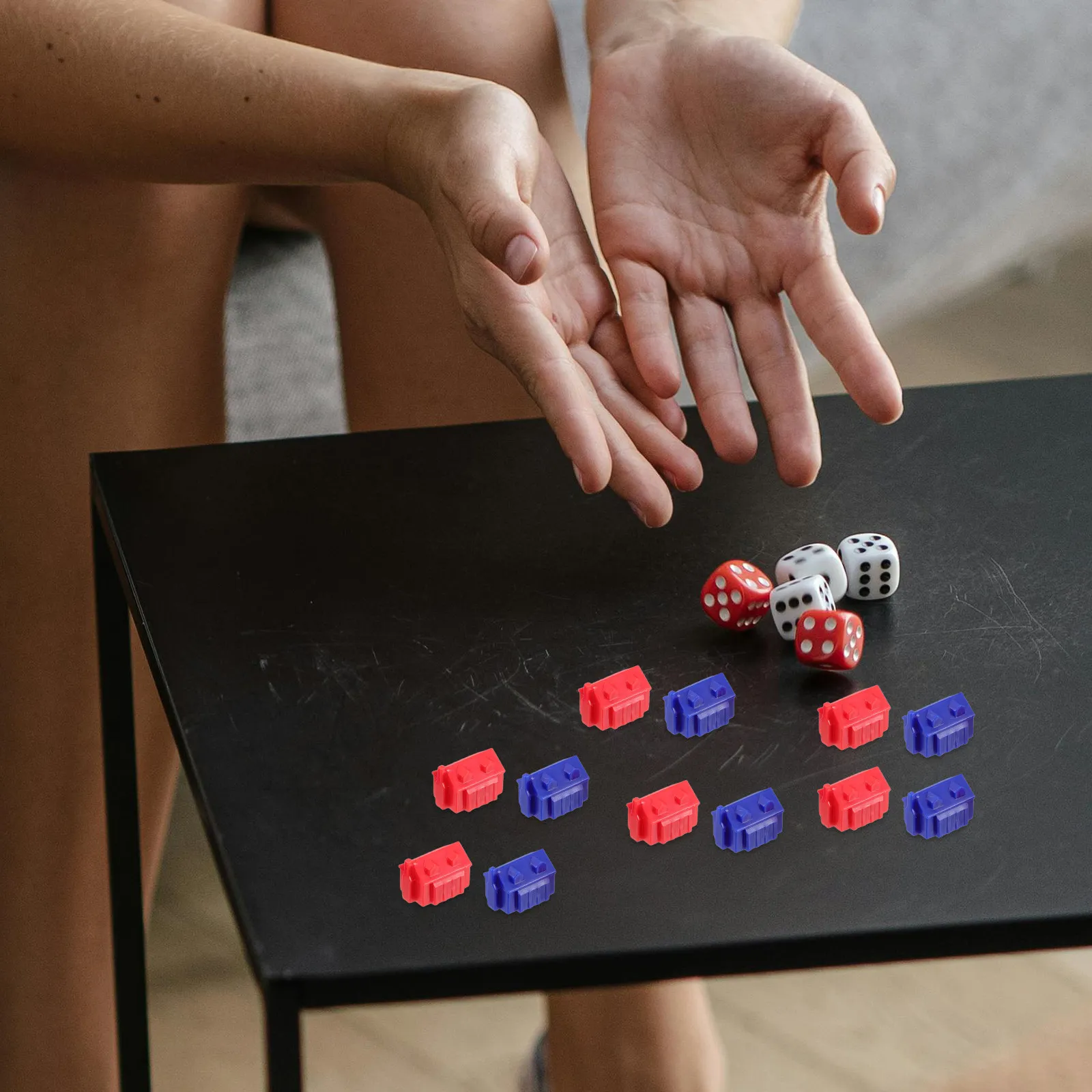 

40Pcs Board Game Hotels Houses Miniature Plastic Replacement Pieces Set for Game Accessories Blue Red