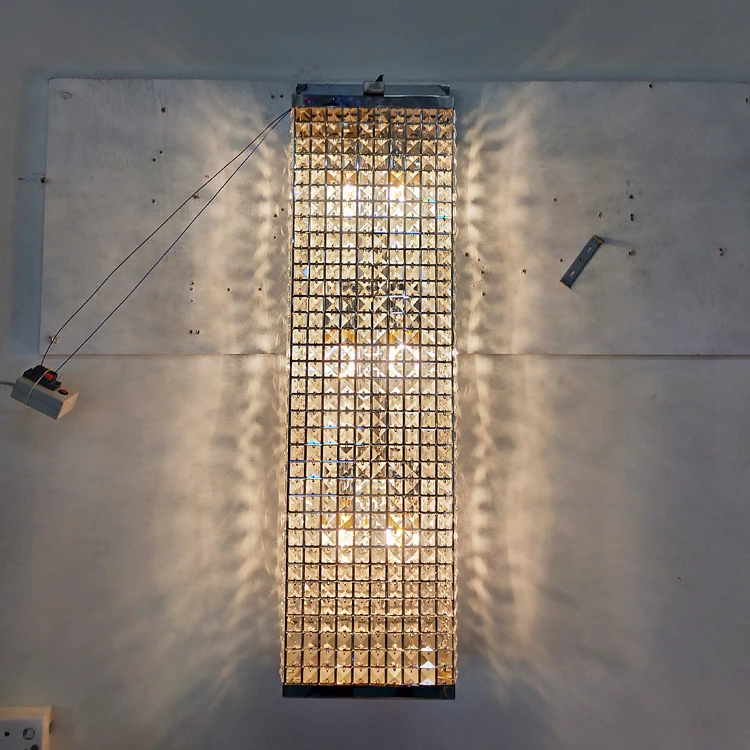 

Прикроватная тумбочка для отеля в скандинавском стиле из нержавеющей стали E14, внутренняя стена, светодиодная хрустальная стена