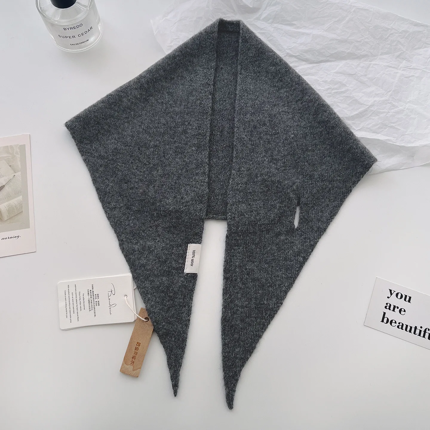 الفاخرة النساء 100% وشاح من الصوف شال شتاء دافئ الصلبة محبوك مثلث منديل موضة العلامة التجارية باندانا سيدة أوشحة صوفية الكورية