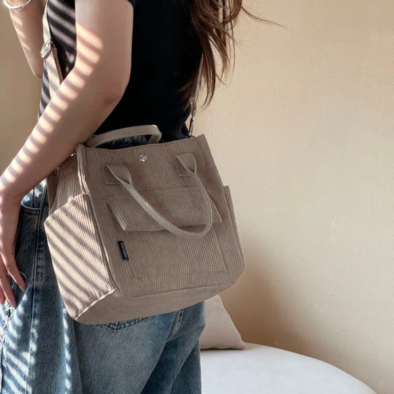 Neue Lässige Cord-Tragetasche für Damen, Große Schulter-Umhängetasche, Leichte Henkeltasche für den Täglichen Gebrauch und Pendeln – Detail 5
