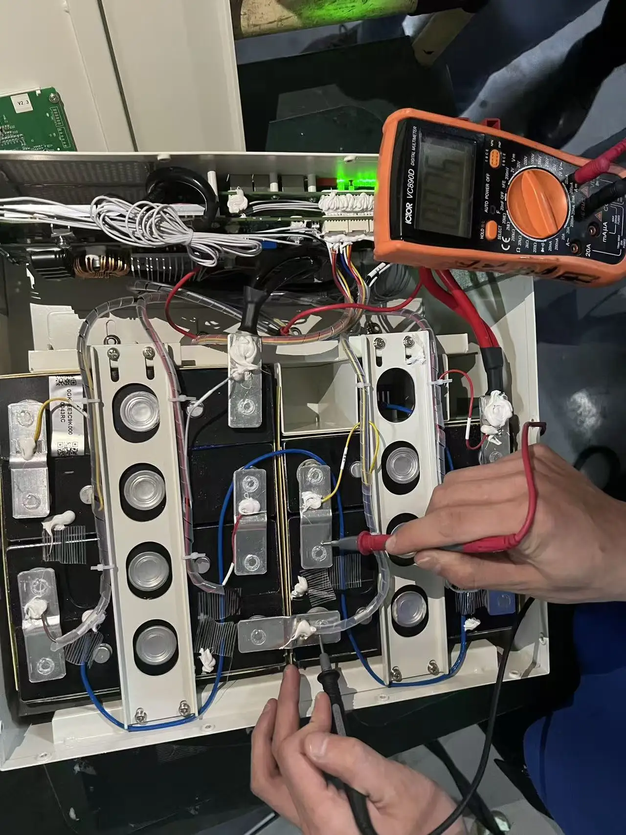 LiFePo4 Inverter Battery EMS 10kw 15kw 16KW 48V 51.2v 100Ah 200Ah 314ah Home Power Wall-Mounted Lithium Ion Battery view 3