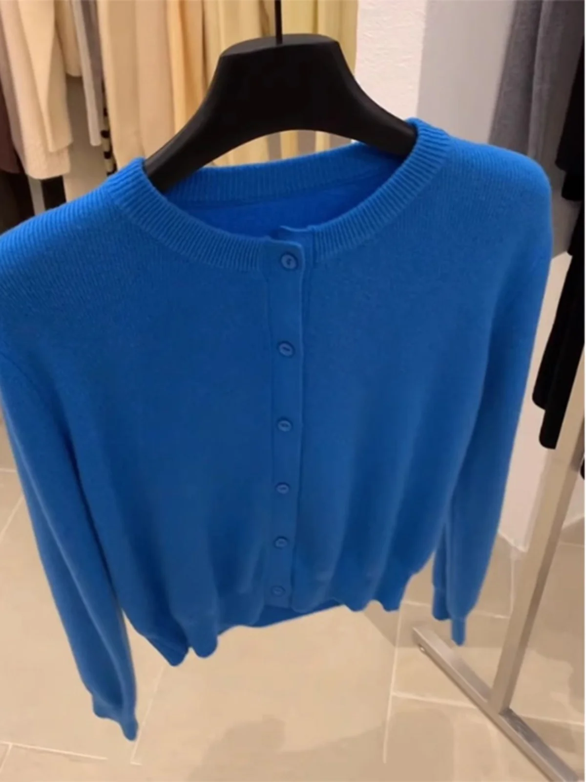 

Синий вязаный кардиган с длинными рукавами, круглым вырезом и одной пуговицей для женщин, осенне-зимняя верхняя одежда от Nanyou