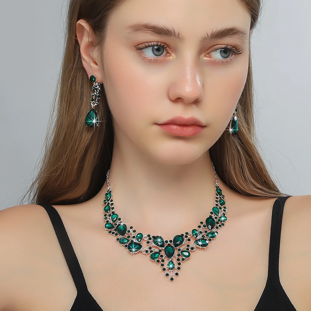 Exaggerated Colorful Alloy Geometric Necklace Earrings Set