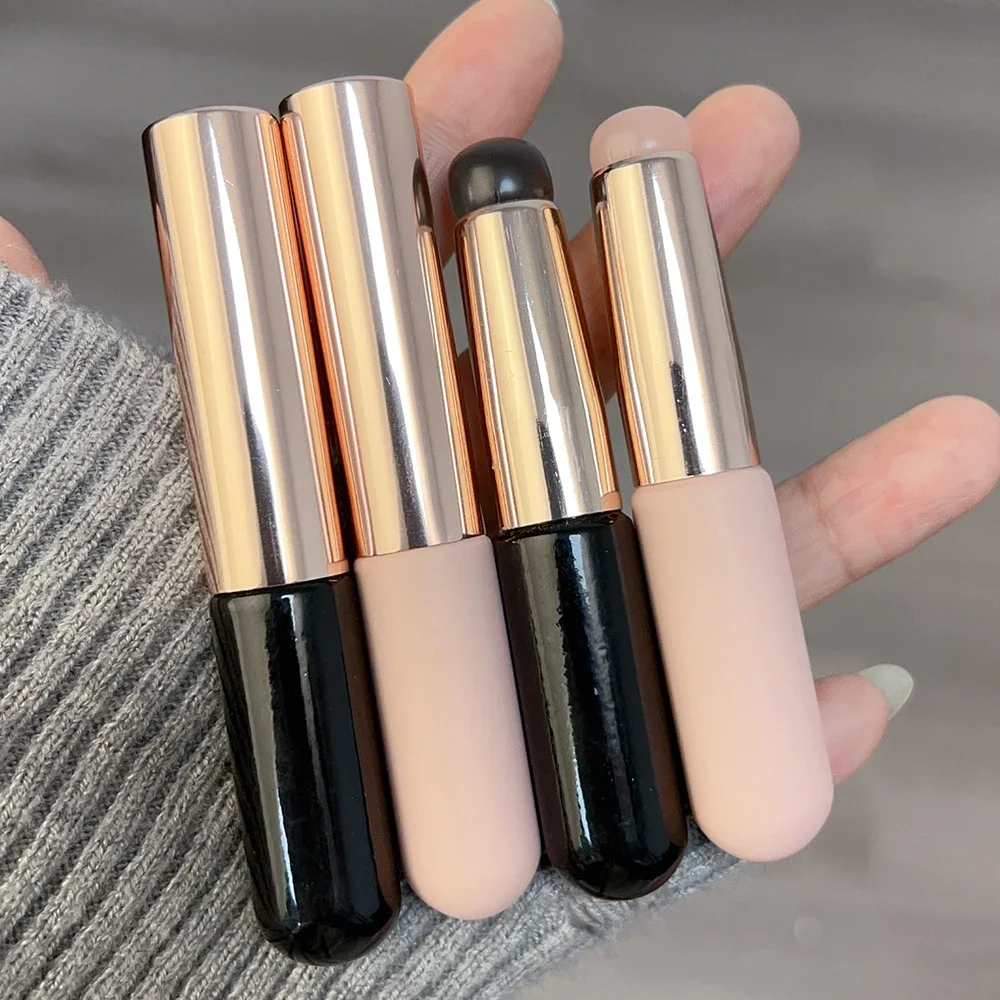 Zachte Siliconen Lippenborstel met Stofdichte Hoes Ronde Kop Lippenstift Applicator Make-Up Kwasten Gereedschap Multi-gebruik Concealer Ogen Borstel