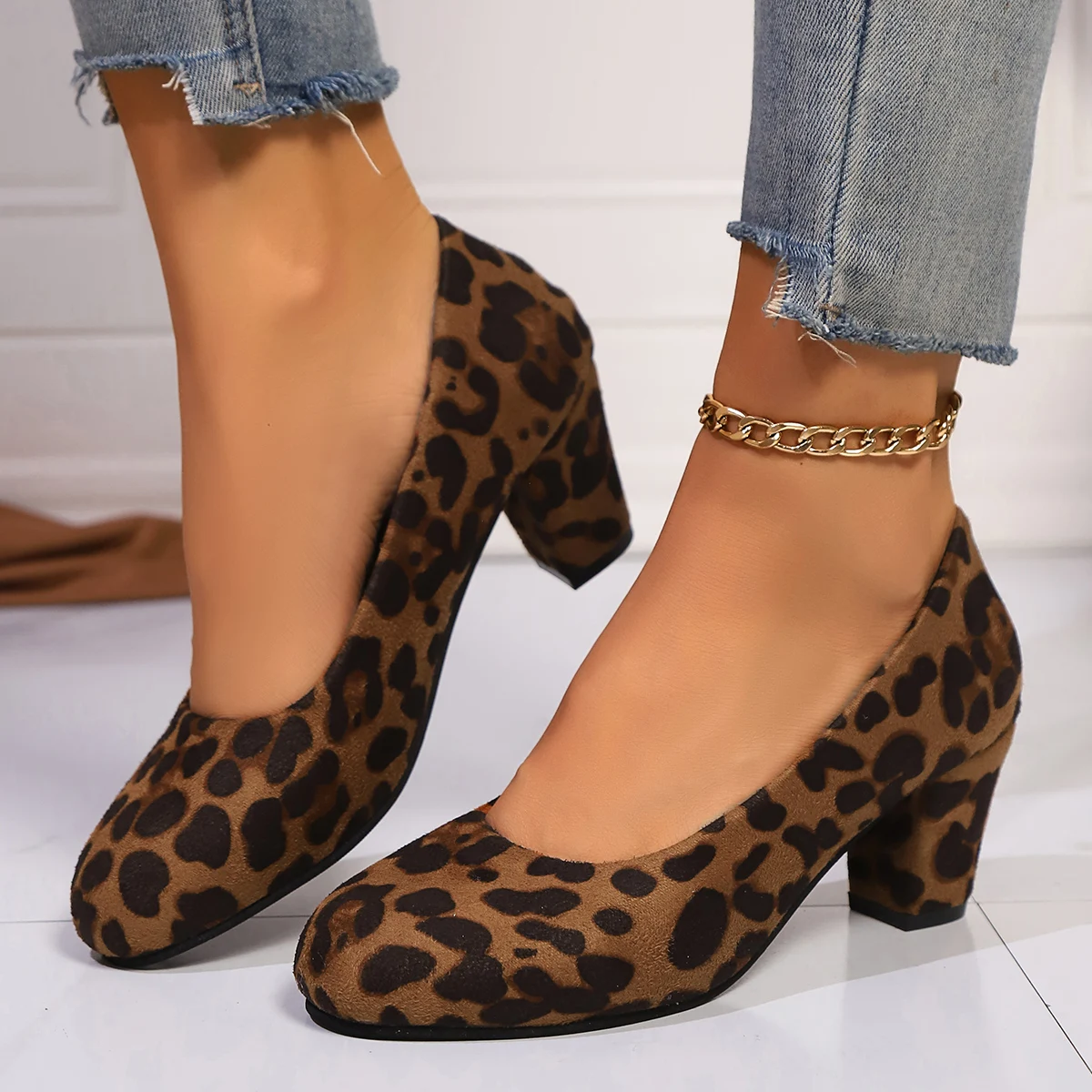 Women Pumps 2025 New Chunky Heels Women Fashion Suede Sexy Wedding Shoes High Heels Shoes Party Leisure Plus Size Heels Womem