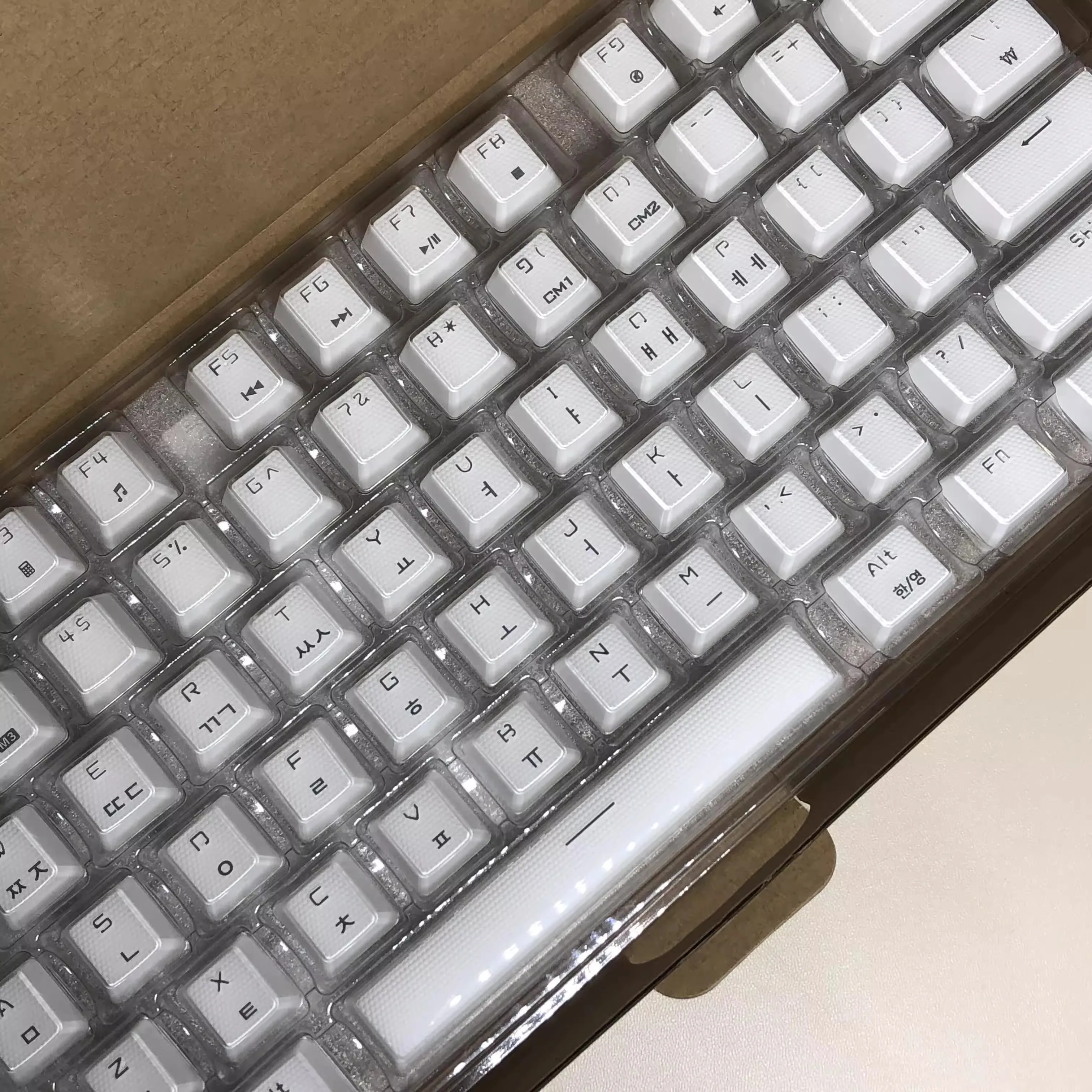 

GMK Ice-clear Keycap SA Profile Keycaps PBT Double Shot Key Caps Set ISO Enter 7U Spacebar for Custom Mechanical Keyboard KIT