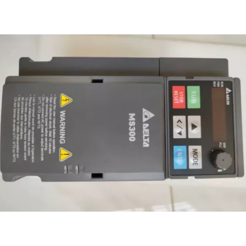 Совершенно новый оригинальный продукт VFD11AMS23ANSAA 2,2 кВт трехфазный 220 В VFD17AMS23ANSAA 3,7 кВт трехфазный 220 В
