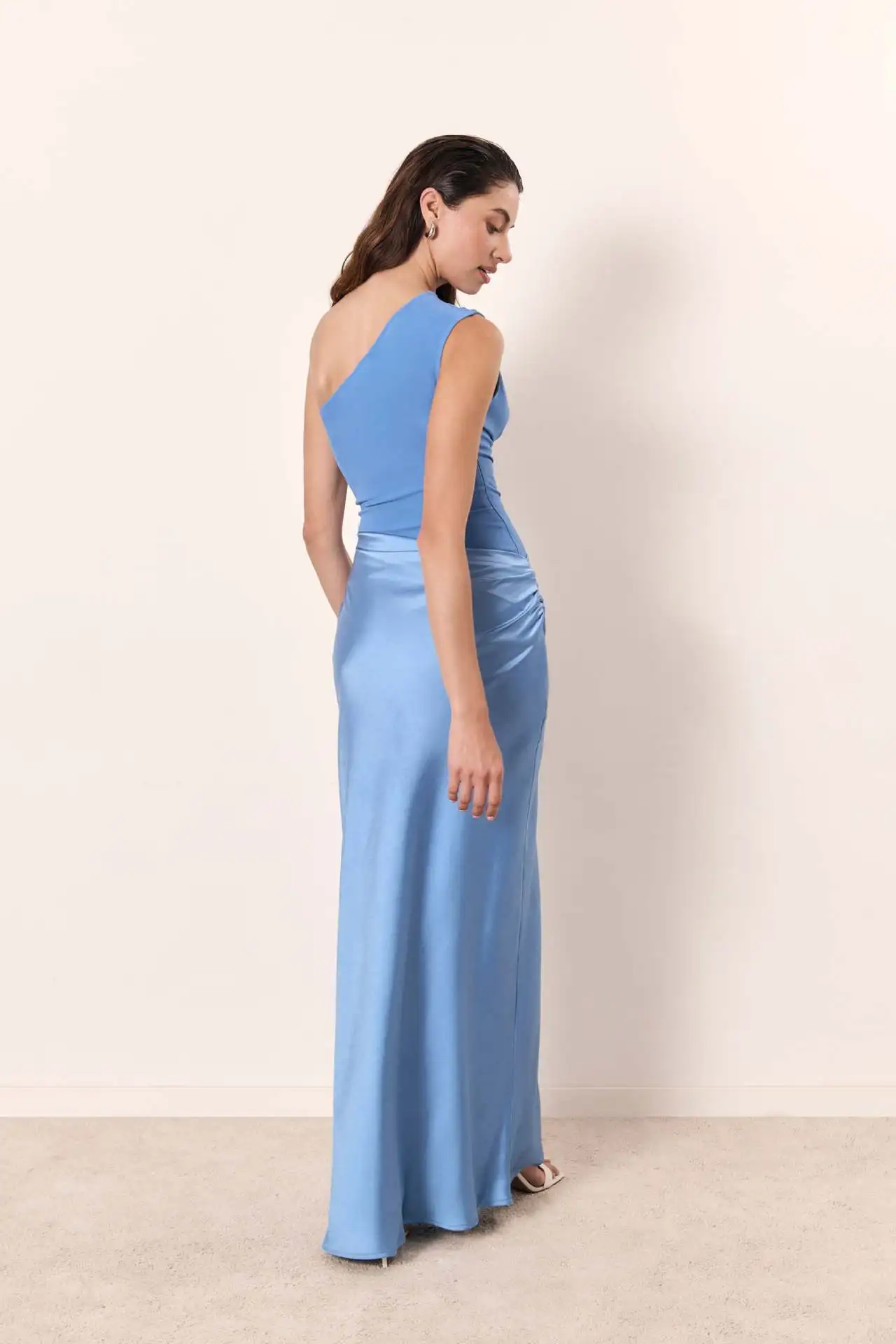 Elegant One-Shoulder Patchwork Satin Maxi Dress Women Sleeveless Ruched Slim Long Dresses 2026 Wedding Guest Evening Party Robes