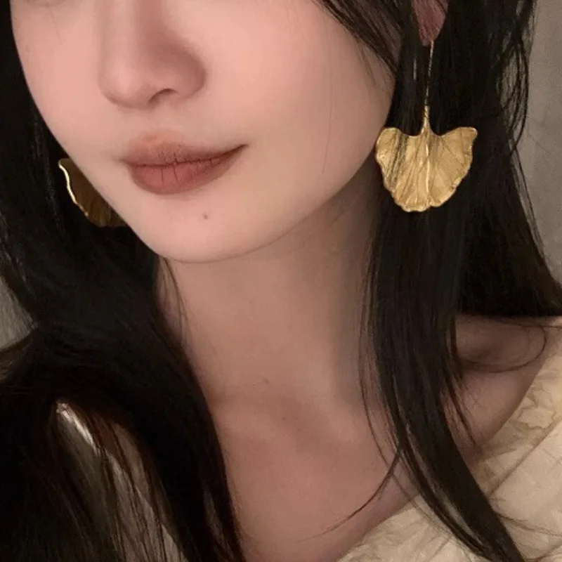 New Trendy Silver Gold Color Drop Earrings Gingko Leaf Elegant Irregular For Women Girl Gift Fashion Jewelry Dropship Wholesale