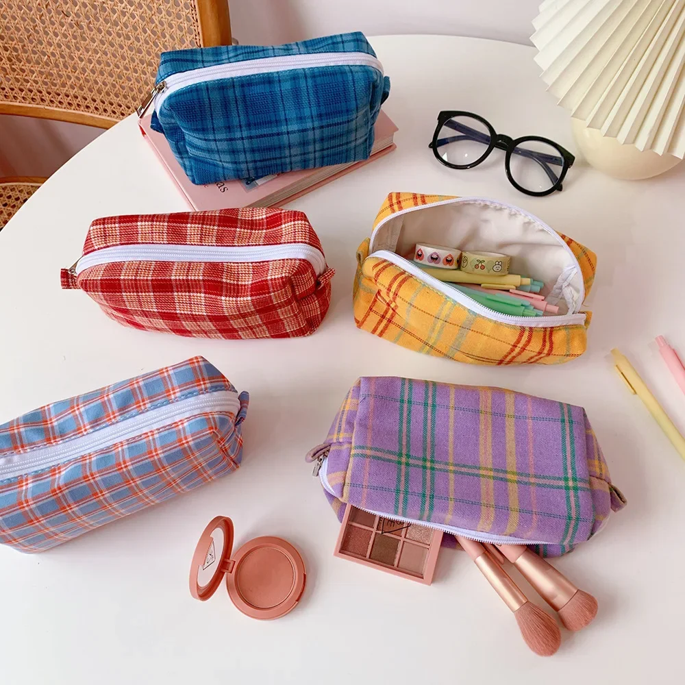 Plaid Canvas Makeup Lady Bag Large Capacity Portable Simple Economical Pencil Case Fashion Retro Stationery Bag Practical