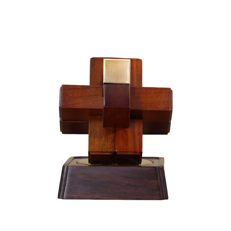 Creative gift ornaments, harmony but difference, copper head customization to give leadership gifts