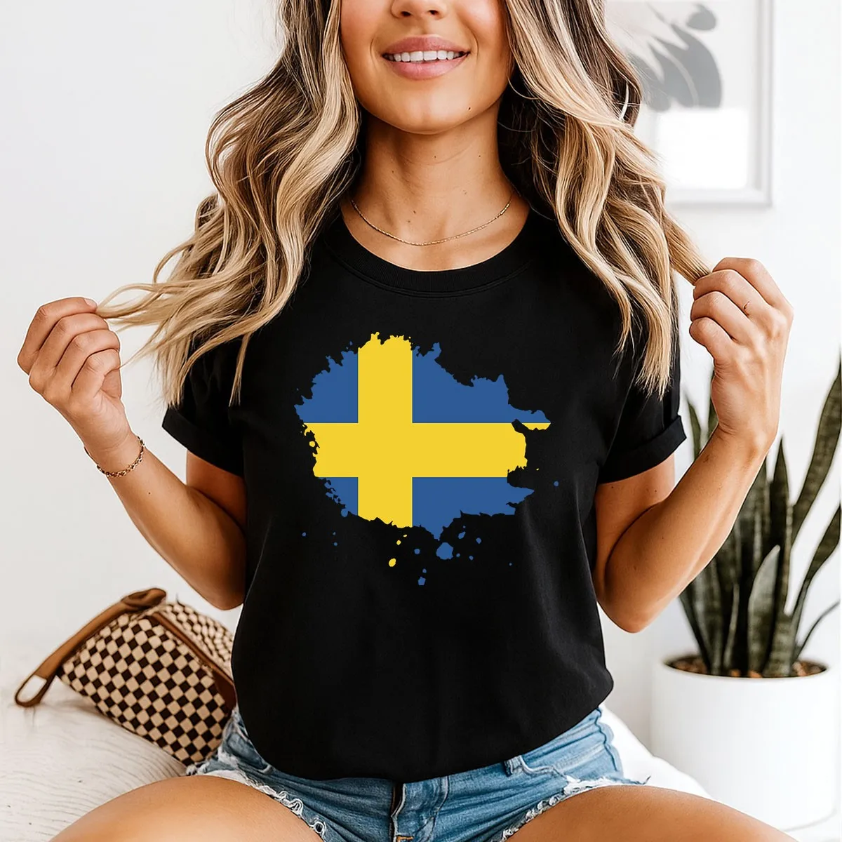 Sweden Flag Splatter Womens T-Shirt Scandinavian Travel Tee