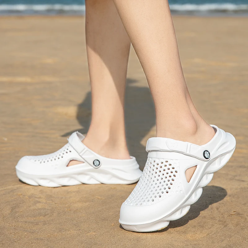 Sandalias planas con plataforma para hombre, chanclas para exteriores, zuecos para el hogar, verano, 2024