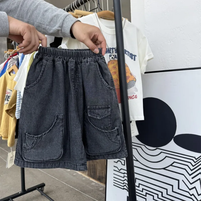 2026 Korean  Childrens Summer Denim Multi Pocket Soft Pants for Boys and Girls Korean Style Distressed Black Five Quarter Pants