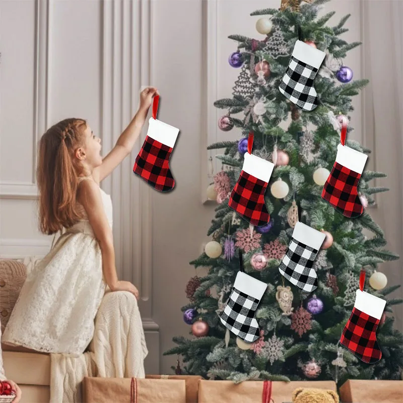 Christmas Socks Red And Black Linen Plaid Stocking Xmas Tree Ornaments Pendant Christmas New Year Decor Home Decoration Gift Bag