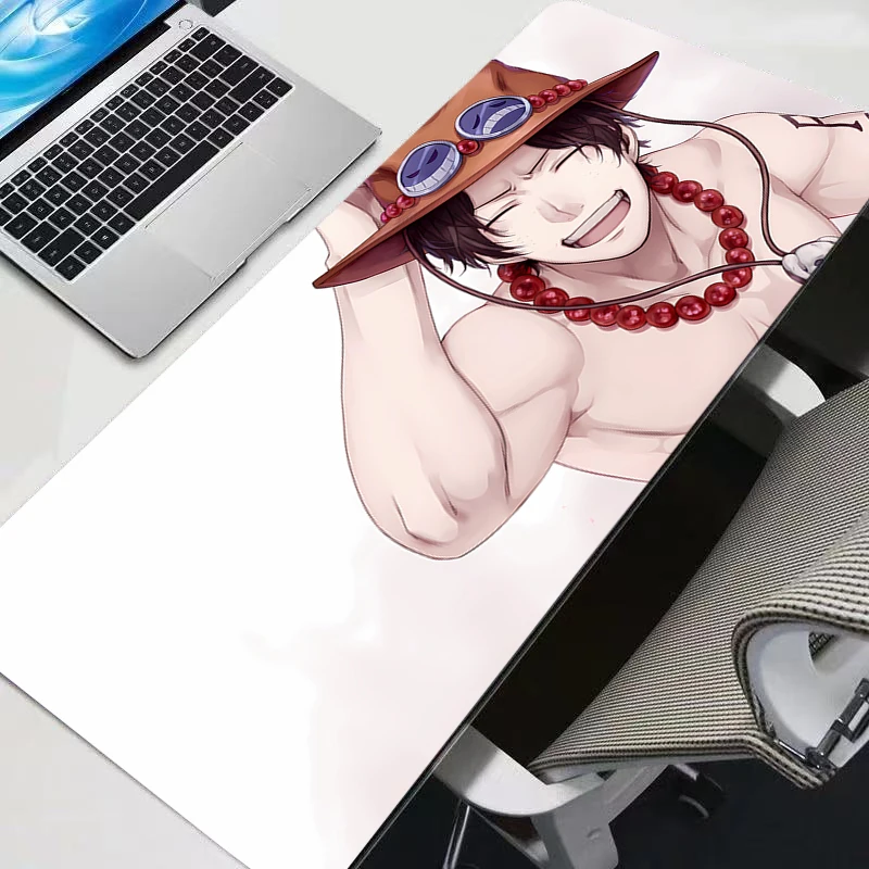 Tapis de Souris Gamer One Piece Ace Anime Grand XXL pour Clavier et Souris, Tapis de Bureau en Caoutchouc pour Gaming et Ordinateur Portable