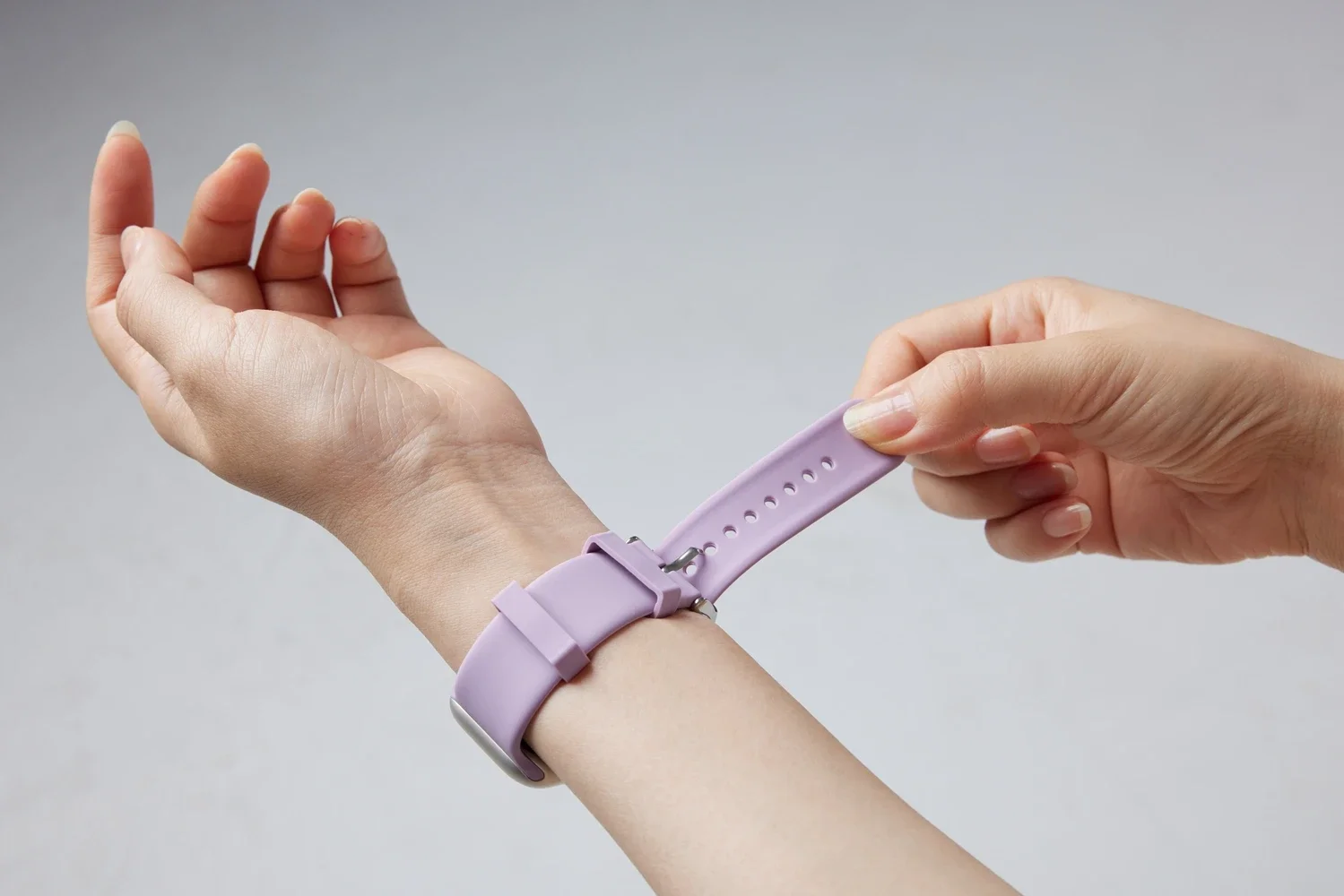 

Fashion Silicone Strap For Apple Watch band for iwatch women Series 10/9/8/7/6/5/4/3/2/1 38 40mm 41mm 42mm 44mm 45mm 46mm 49mm
