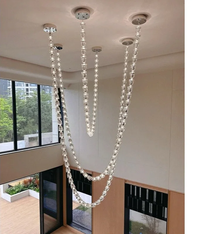 Светлая роскошная вилла, дуплекс, напольная пустая люстра для гостиной