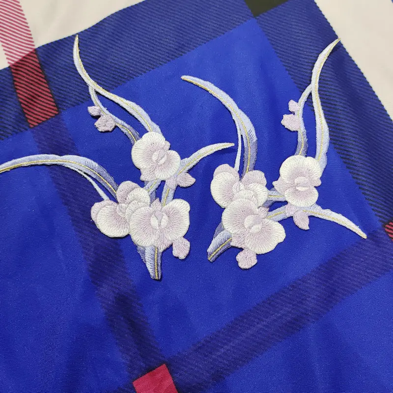 

Blue Purple Butterfly Orchid Embroidered Appliques With Golden Thread Patch Classy Traditional Auspicious Pattern Accessories