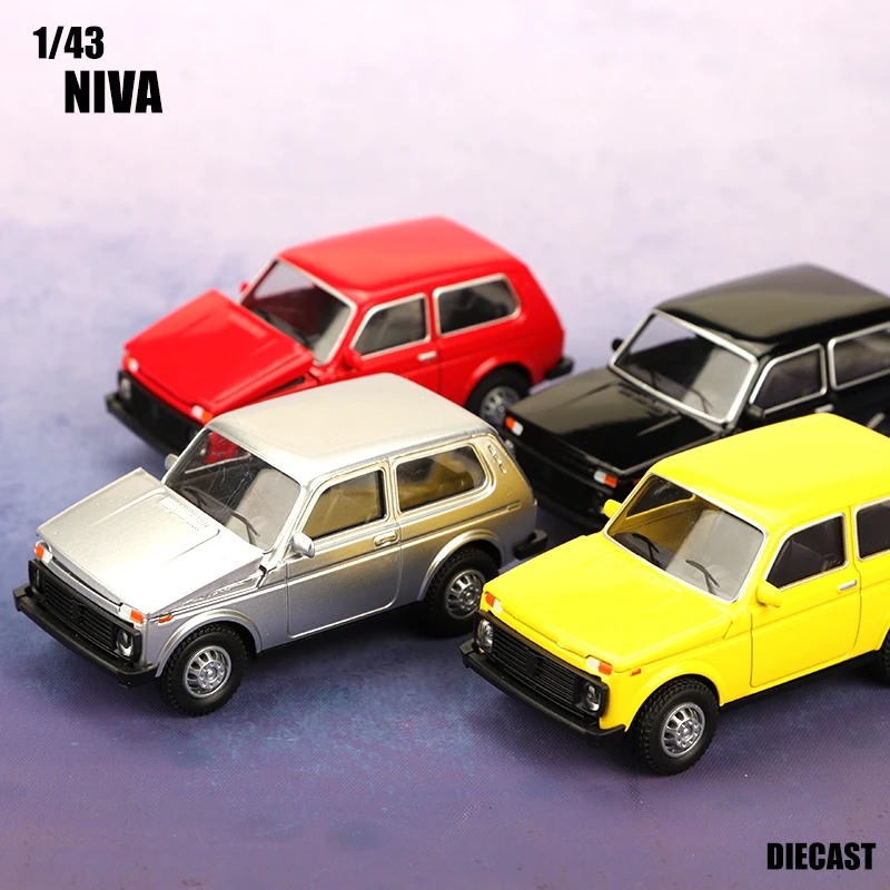1/43 (Boxed) Russian Retro Car Model, Die-Cast Metal, Exquisite and Compact Pocket Car, Beautiful Collectible, Home Decoration.