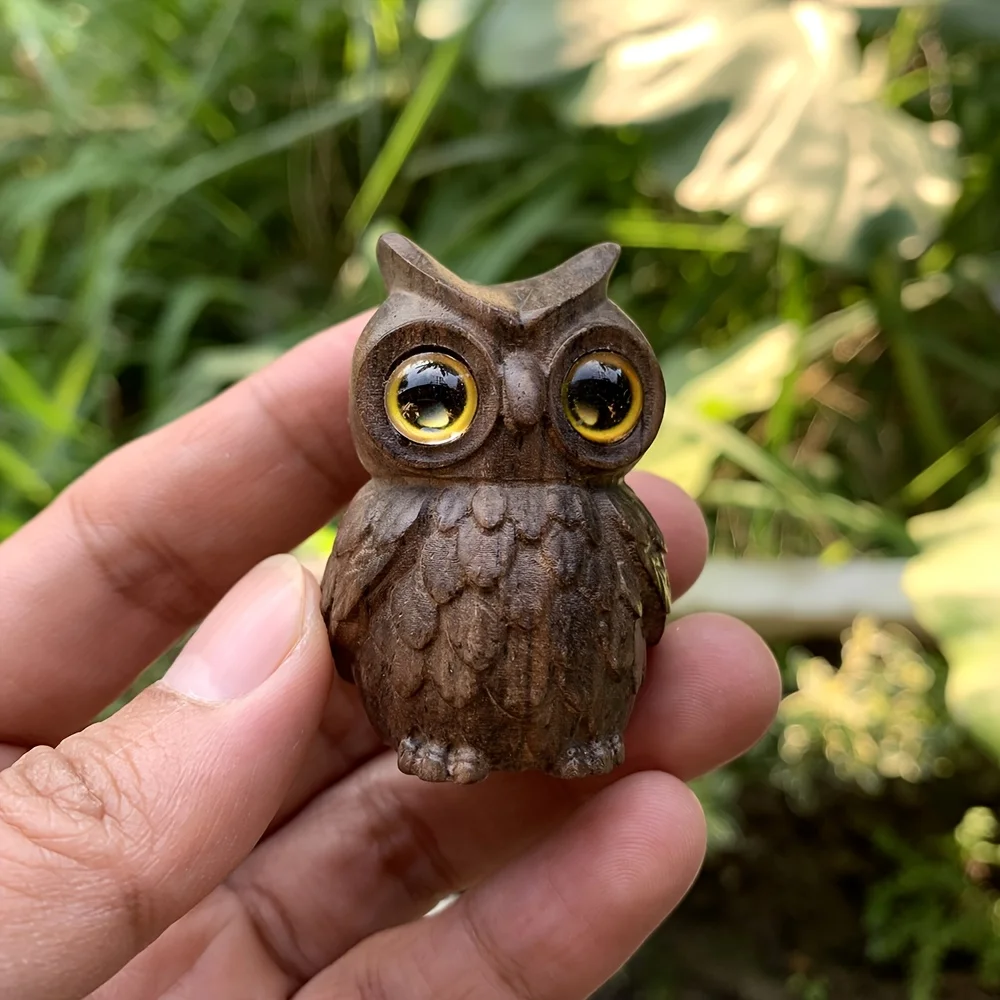 1 piece 1.8 Inch Wooden Hand-Carved Owl, Animal Theme, Suitable for New Year Gifts, Bedroom, Back-to-School Gifts, Christmas Decorations, Creative Desktop Ornaments, Housewarming Gifts, Holiday Decorations, Figurine Ornaments view 2