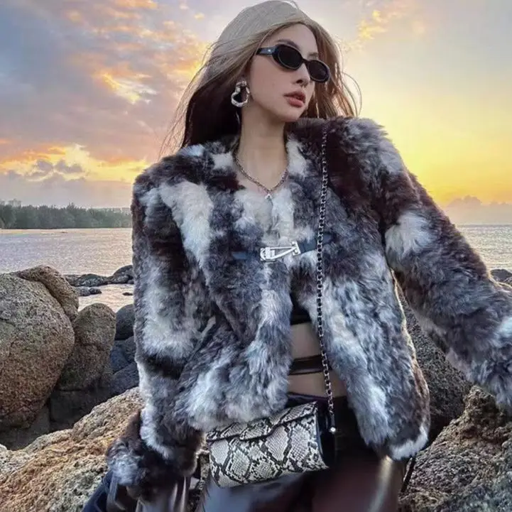 

Luxurious Tie-Dye Fur Coat Buckle Closure Full Sleeve Loose Warm Shaggy Faux Fur Jacket Short Outwear 2023 New