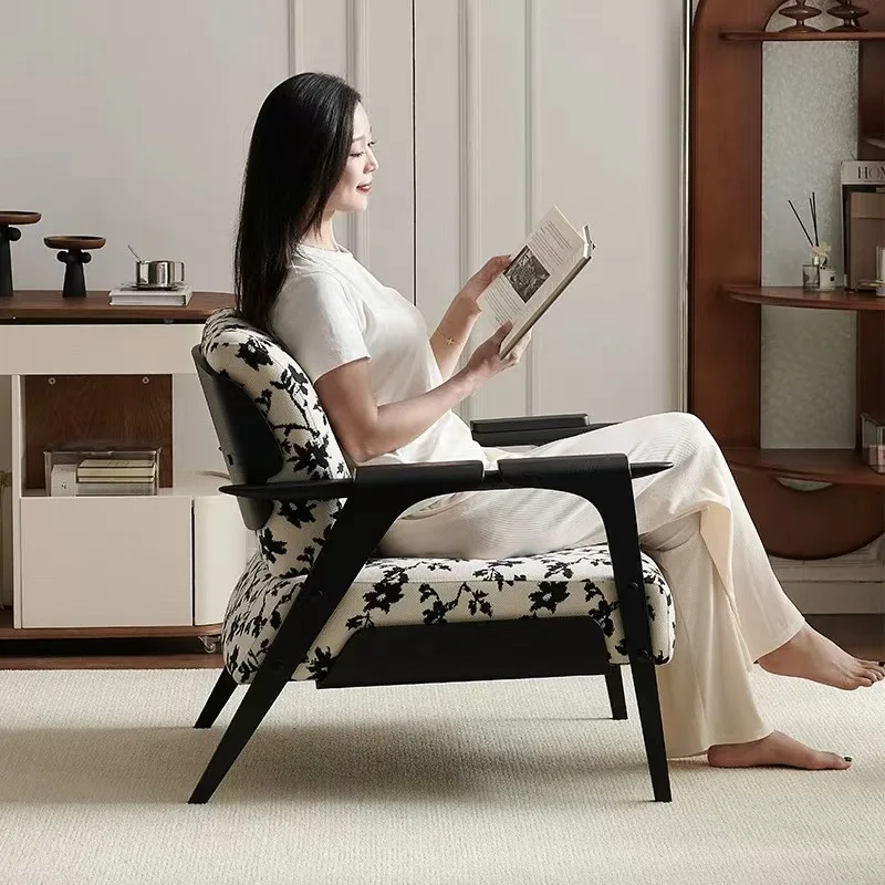 

Medieval style single leisure chair B & B living room balcony high-end designer Italian light luxury wabi sandy wind