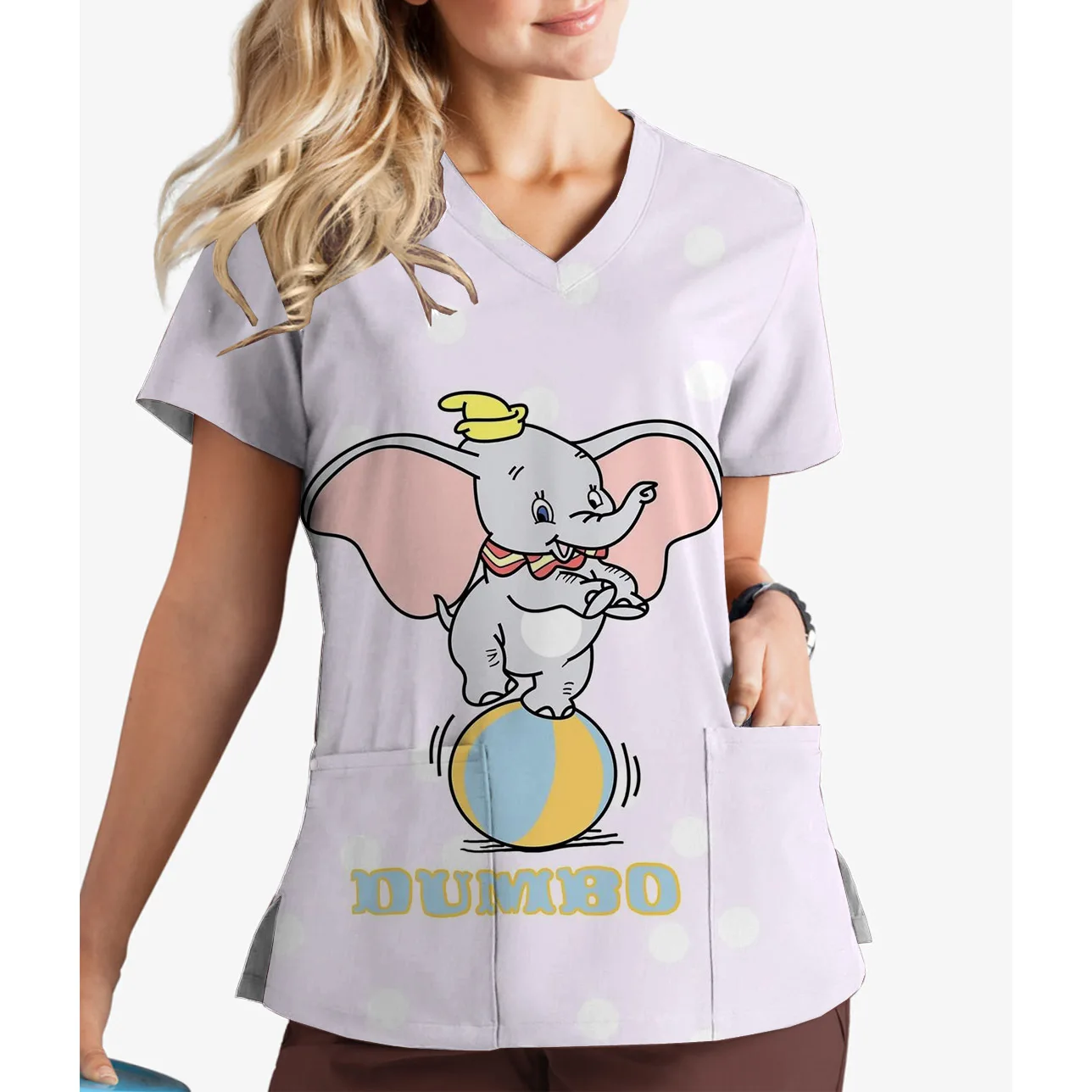 Nuevo uniforme de enfermera cómodo de manga corta con cuello en V esmerilado para mujer, uniforme de trabajo informal con bolsillo para dentista con estampado de Dumbo de Disney
