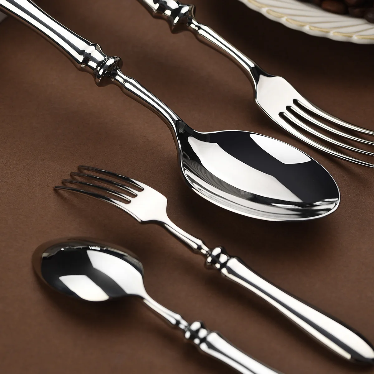 Gourd handle 304 stainless steel tableware forging process restaurant, steak house, knife, fork and spoon.