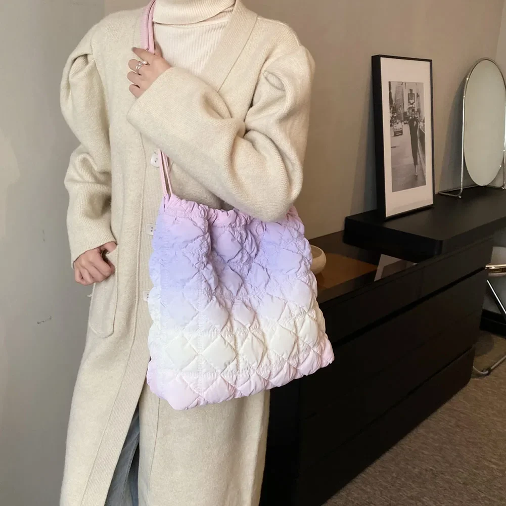 Quilted Diamond Stylish Handbag Down Padded Bucket Bag 2024 Fashion Pleated Cloud Crossbody Bag Women Large Puffer Shoulder Bags