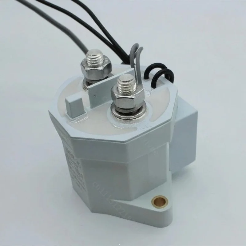 BSBC7-300 DC Contactor 300A 450V 750V 1000V Coil Voltage 12V 24V 48V 72V High Voltage Power Contactor