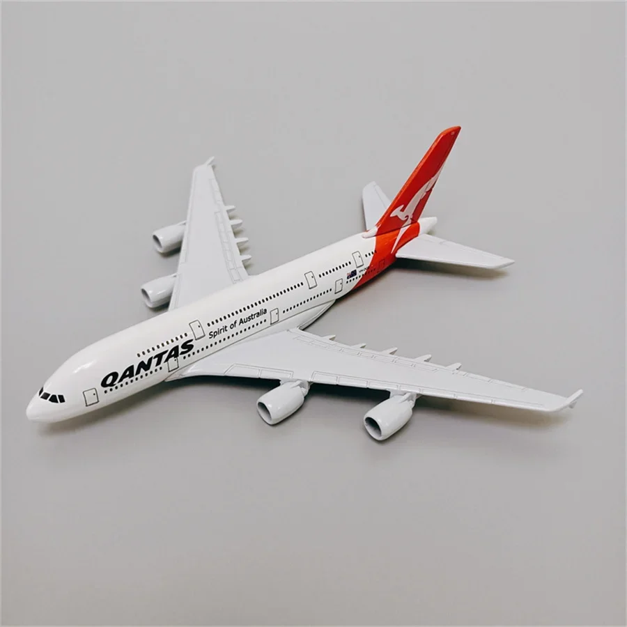 Mainan pesawat terbang logam paduan 16cm qjt A380 Model pesawat terbang Airbus 380 penerbangan Model pesawat Diecast hadiah mainan pesawat