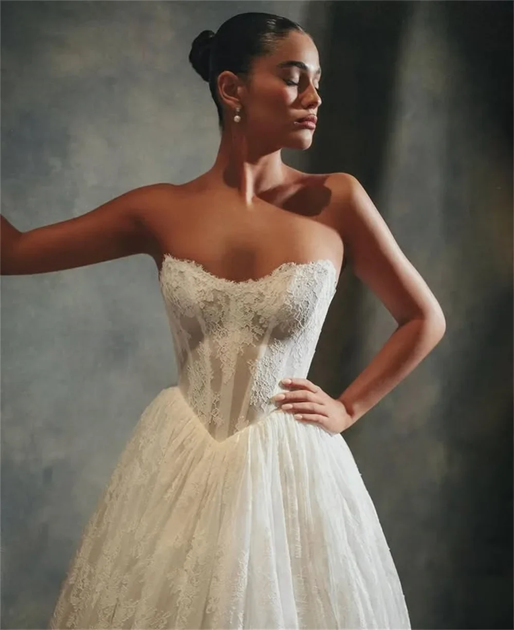 Flavinke فساتين زفاف ساحرة فاخرة على شكل قلب دانتيل كامل على شكل حرف A بدون أكمام سويب تراين 2025 فيستدو دي نويفال