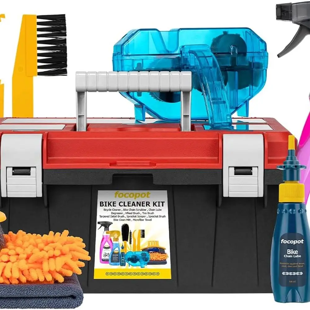 

Mountain Bike Cleaning Kit: 25oz Cleaner, 10oz Degreaser, 2oz Lubricant, Brush, Chain Kit