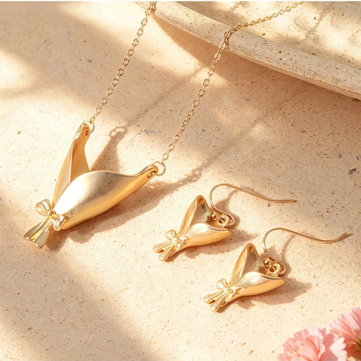 Kreatives Schleifenknoten-Blumenstrauß-Halter-Set in Form eines Anhängers, Halskette und Ohrringe für Damen und Herren, süßes, elegantes DIY-Blumenclip-Schmuckset. – Detail 4