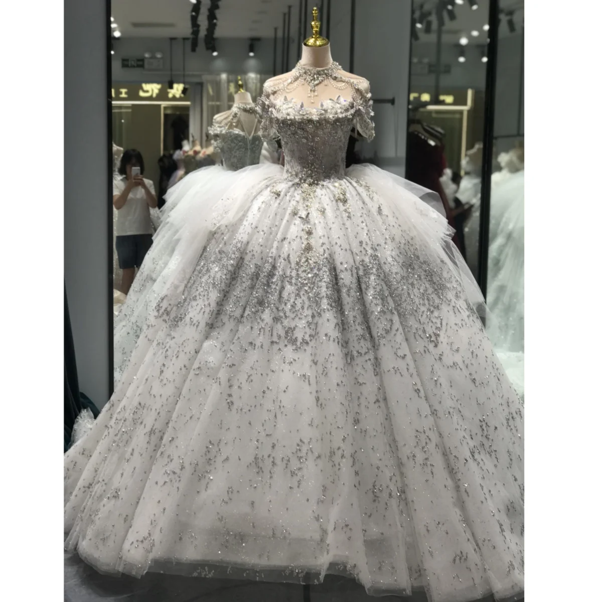 

Kisswhite LTT Collection Customized Luxury Dubai Wedding Dress 2026 Glitters Ball Gown Real Work 100% Video Call Available