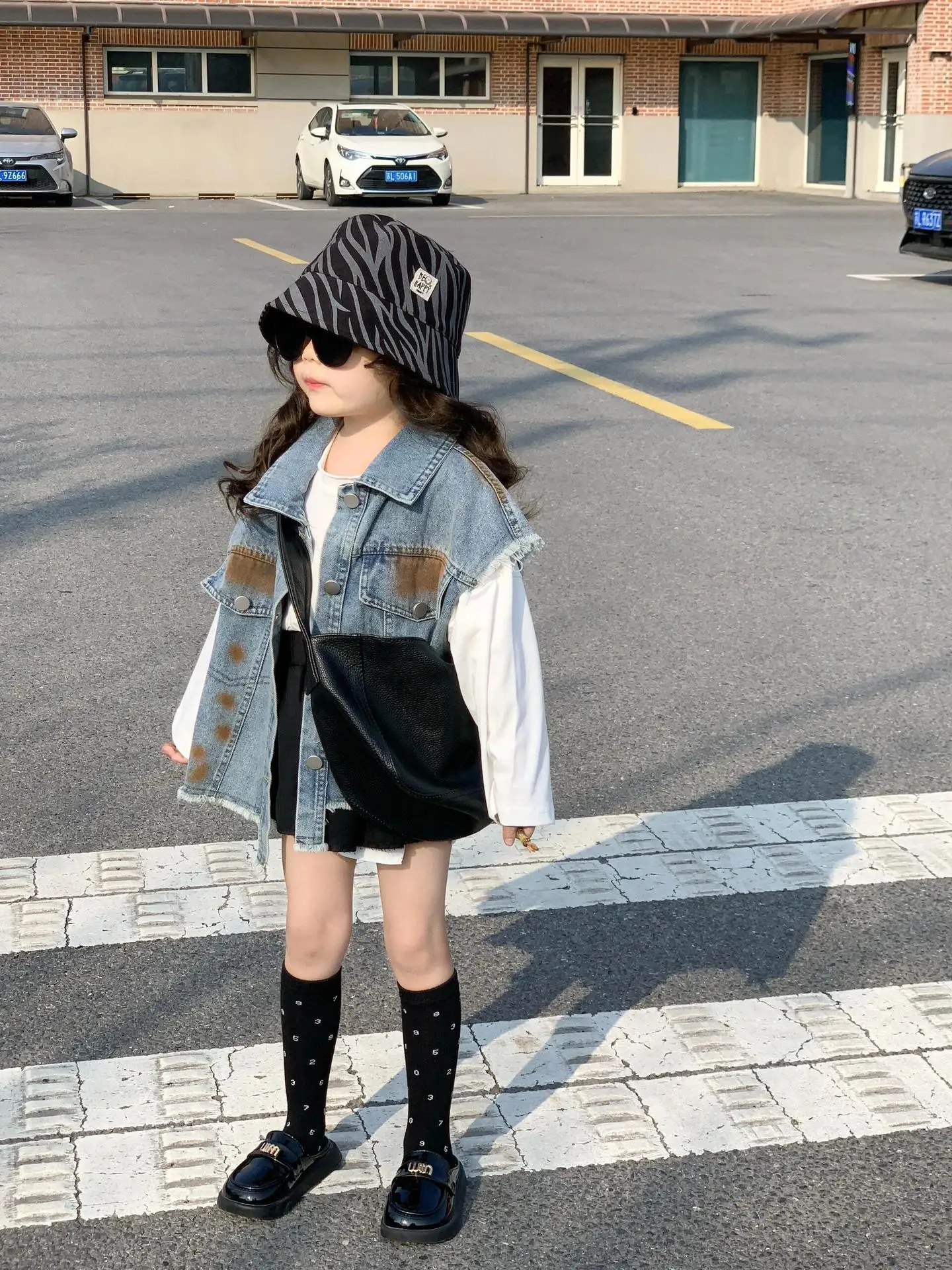 Korean Children Clothing Boys and Girls Fashionable Personalized Retro Denim Vest Distressed Fringed Colorful Paint Denim Jacket