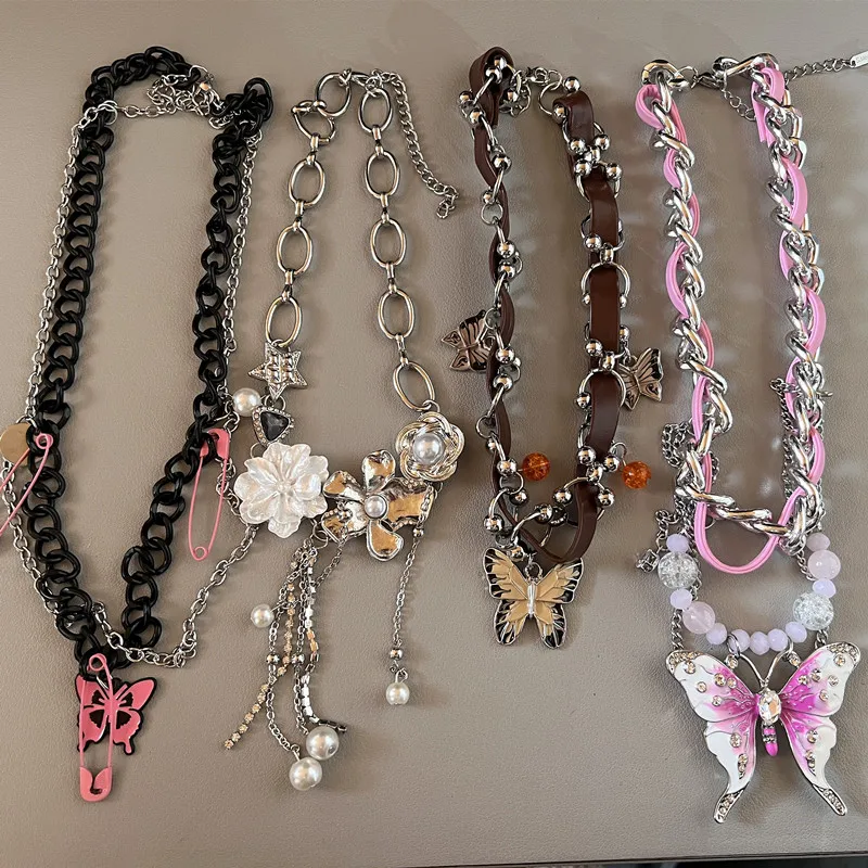 Red Velvet Butterfly Tassel Necklace Sweet Cool Spice Girl Temperament Exaggeration Niche Light Luxury Design Clavicle Chain