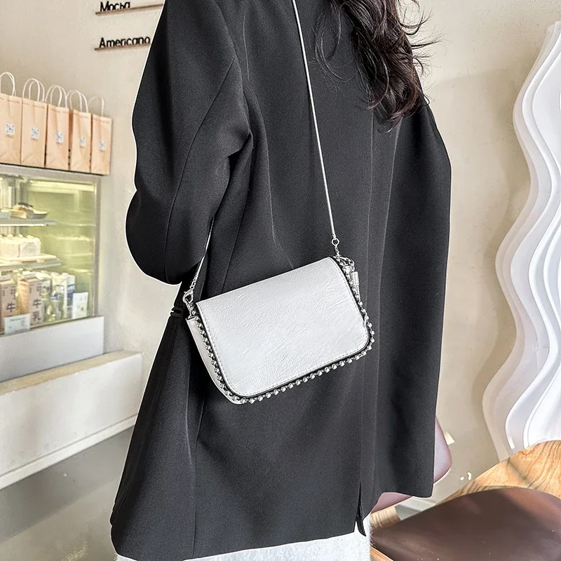 Fashion PU Small Square Shoulder and Crossbody Bags Hasp Chains Simple Versatile Bags for Women 2024 High Quality on Sale