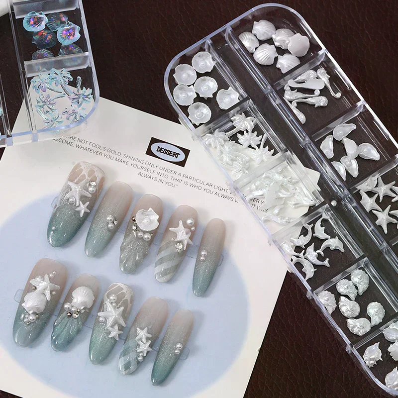 12 Griglie/scatola Aurora Fascino per unghie Conchiglia Stella marina Coda di sirena Accessori per nail art 3D per un look da manicure da sogno e oceanico