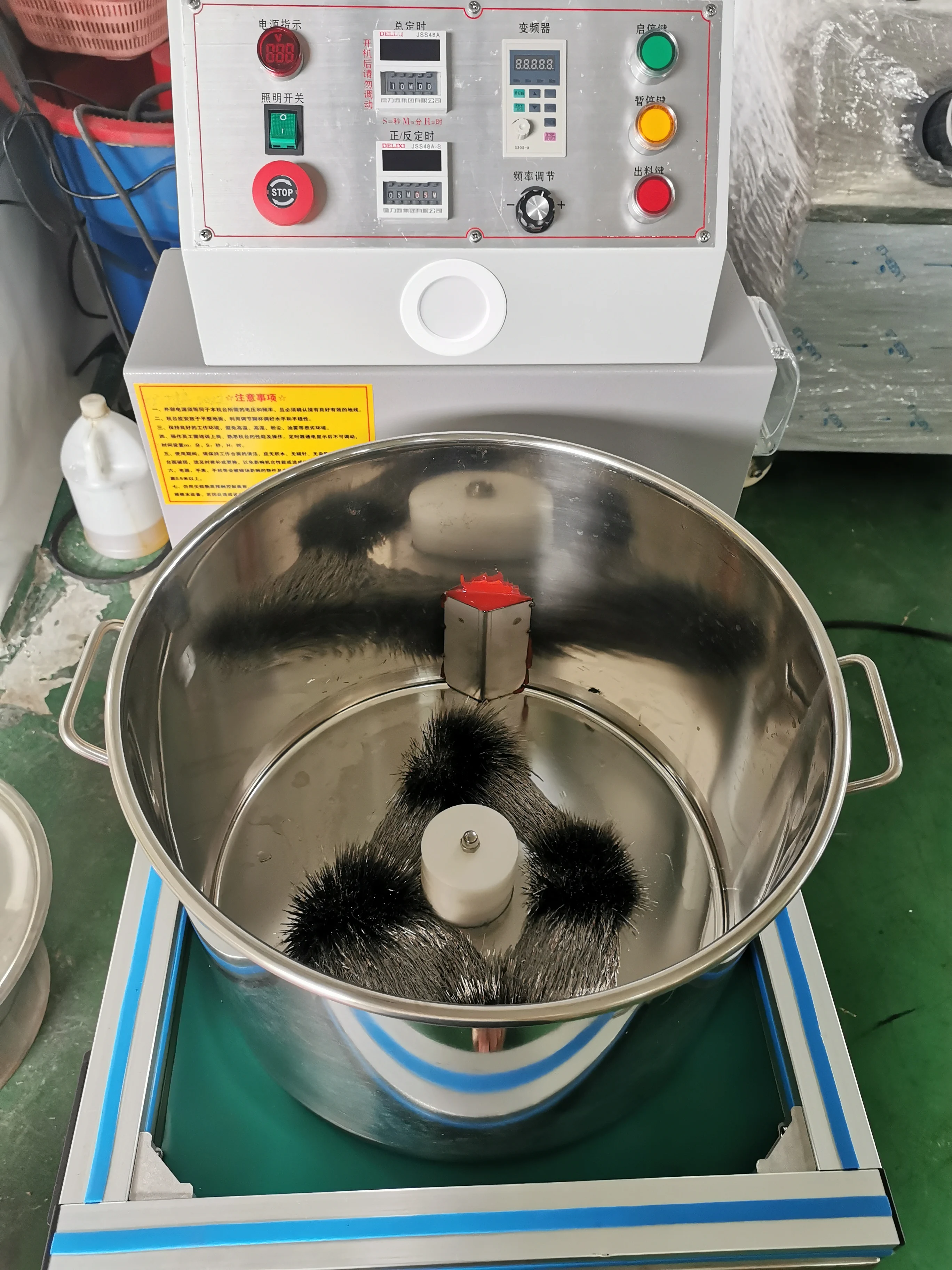 High-Efficiency Industrial 2.2kW 220V Motor Magnetic Polishing Machine Precision Jewelry Finishing Equipment Automatic Deburring
