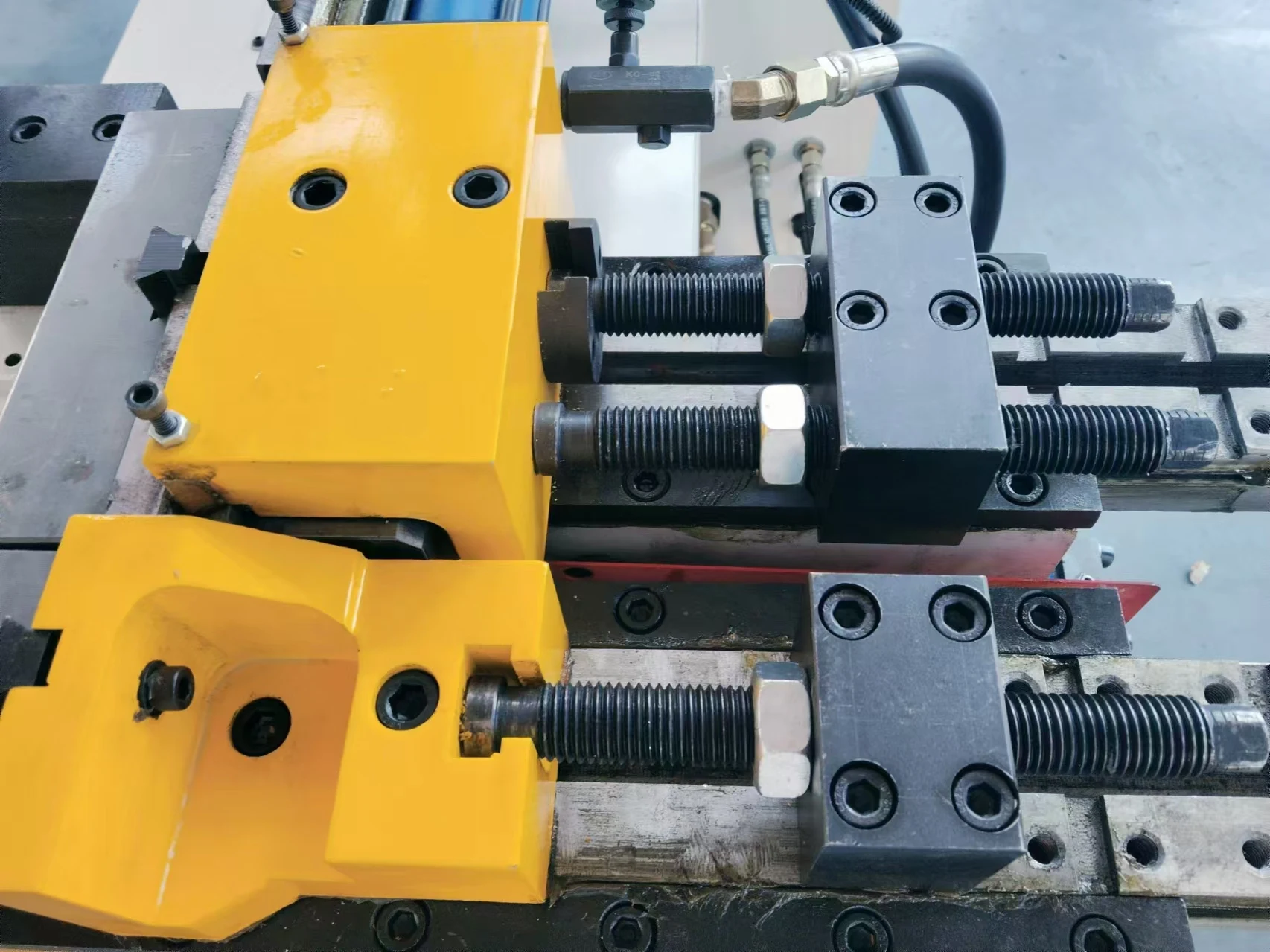 【Hot】High Performance Pipes Bender 25 38 50 75 89 NC Semi Automatic Steel Pipe Bending Machine for Iron Steel Pipe