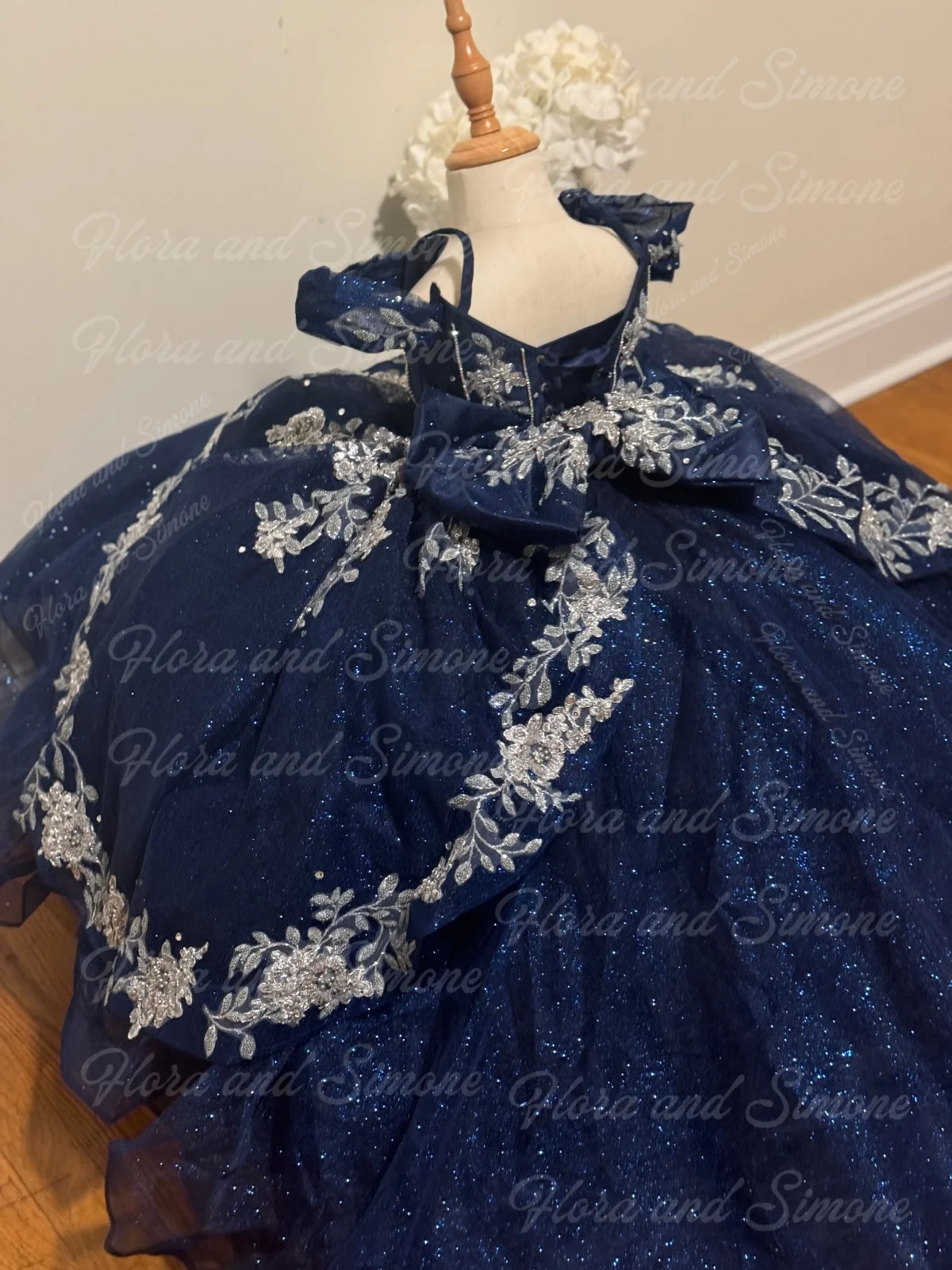 Vestido de niña de las flores de princesa brillante azul oscuro con diamantes personalizado para ceremonias de boda, recuerdos formales, fiestas de desfile