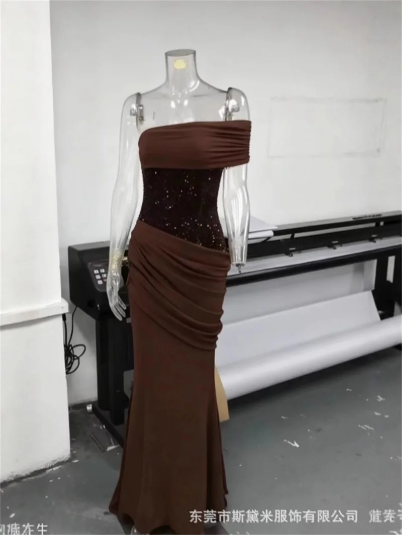 セクシーなスパンコールのプロムドレス ワンショルダー ノースリーブ レースアップバック ロングフォーマル 結婚式のゲストローブ ホリデービーチパーティー ブライダルガウン