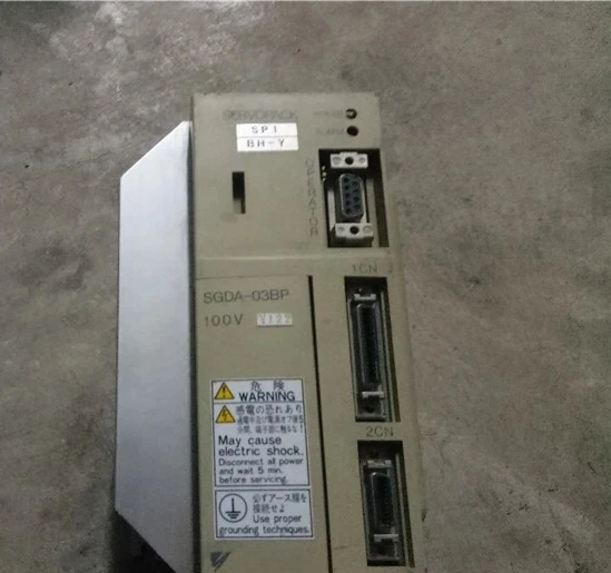SGDA-03BPY122   SERVO DRIVER  ,     In good working condition, free shipping    A