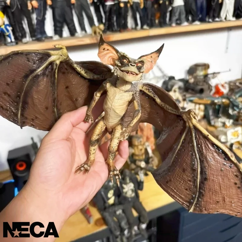 In Stock Original Collection Neca Gremlins Film Gremlins 2 Alien Bat Gremlin 45cm Wing Action Figure Toys Model Christmas Gift